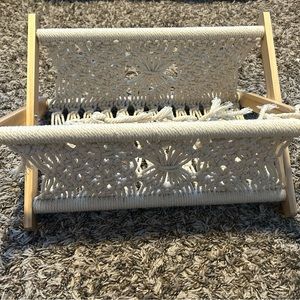 Yarn knit Basket, white, like new.